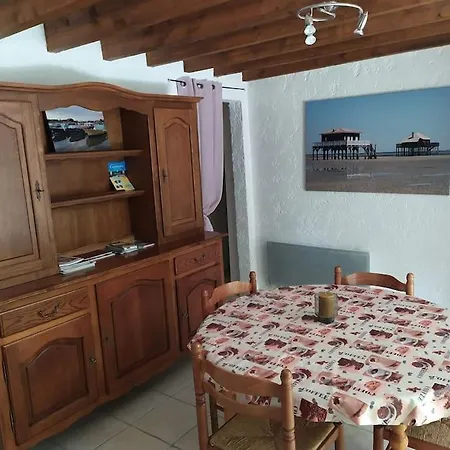 Holiday home Nane , Le De La Serenite