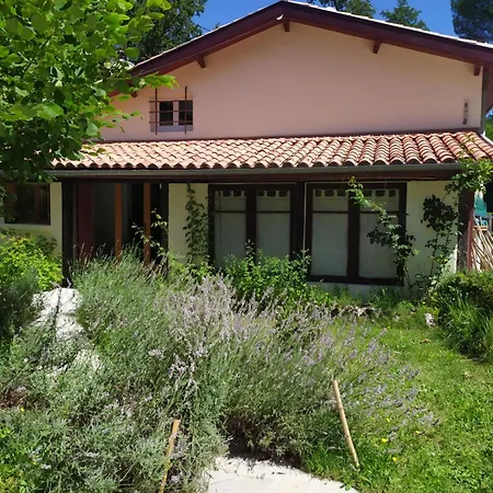 Holiday home Nane , Le De La Serenite Noaillan